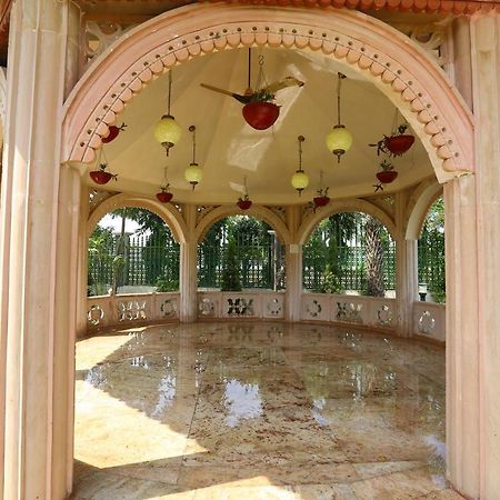 Mann The Palm Retreat Hotel Lucknow Luaran gambar