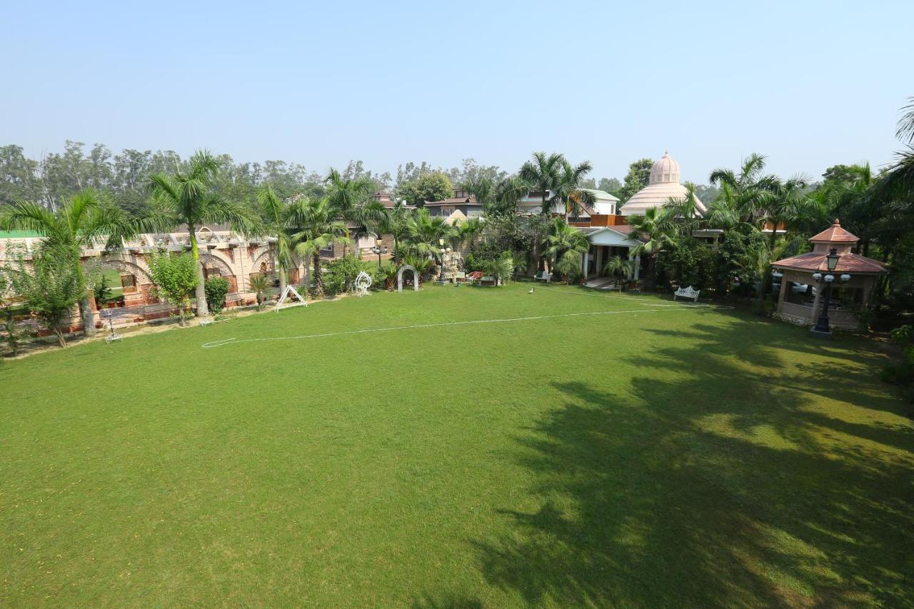 Mann The Palm Retreat Hotel Lucknow Luaran gambar