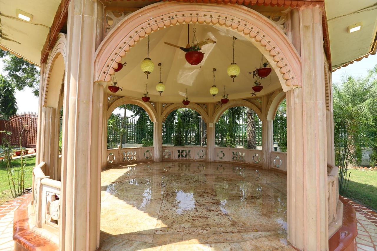 Mann The Palm Retreat Hotel Lucknow Luaran gambar