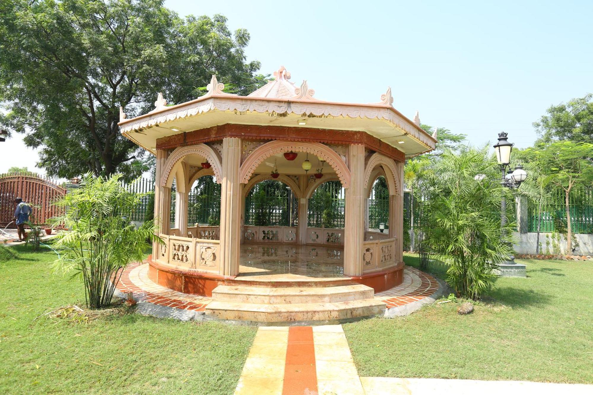 Mann The Palm Retreat Hotel Lucknow Luaran gambar