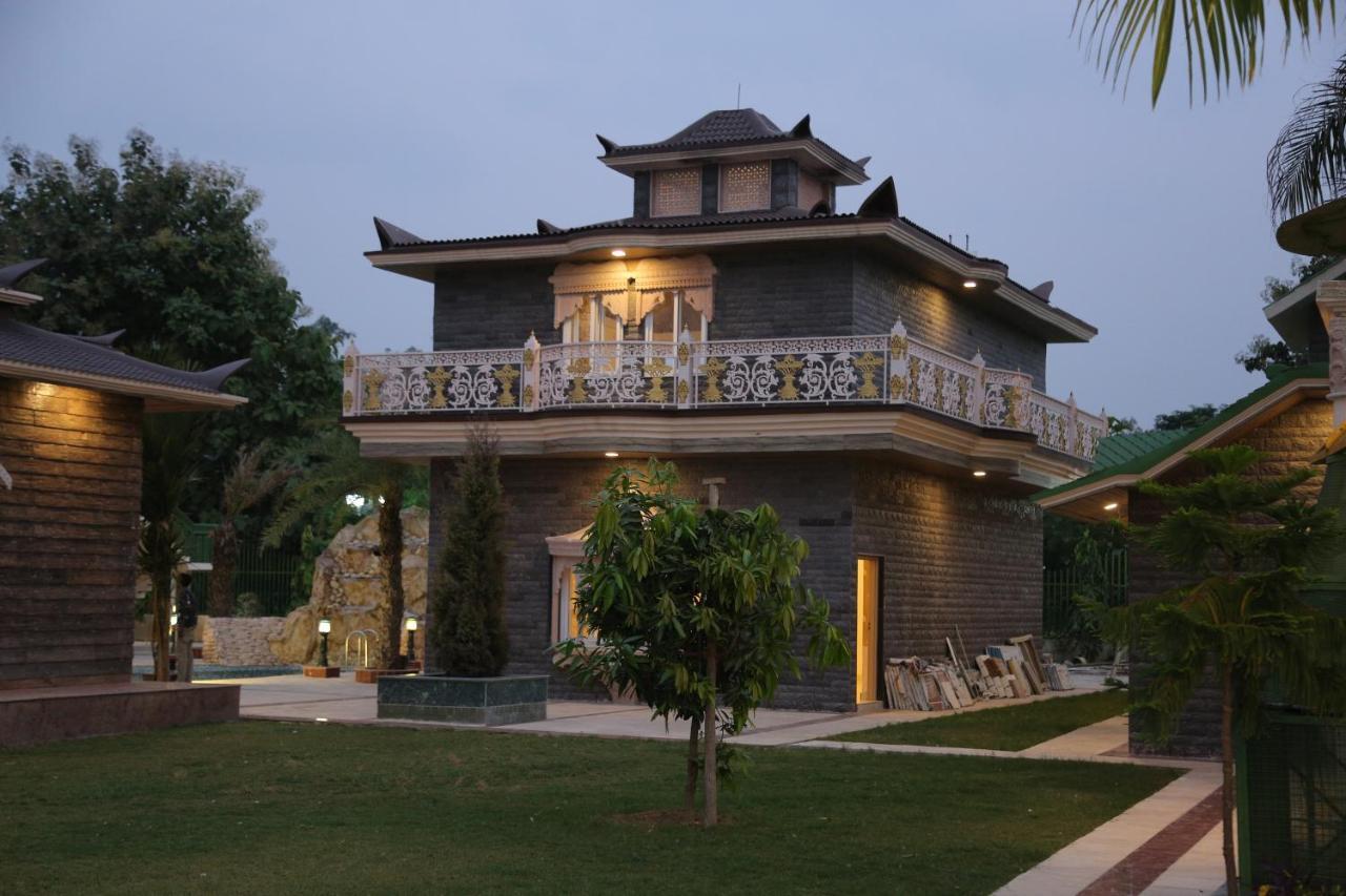 Mann The Palm Retreat Hotel Lucknow Luaran gambar