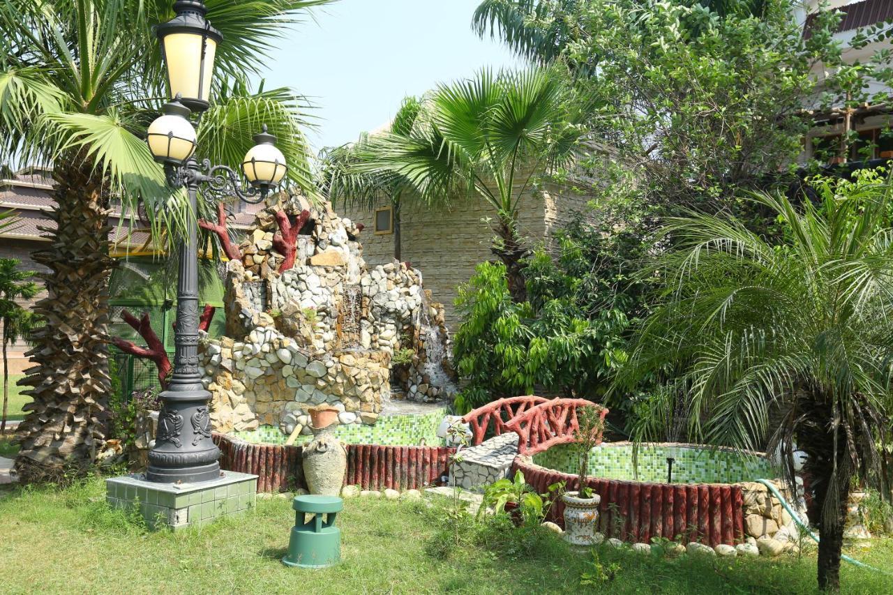Mann The Palm Retreat Hotel Lucknow Luaran gambar