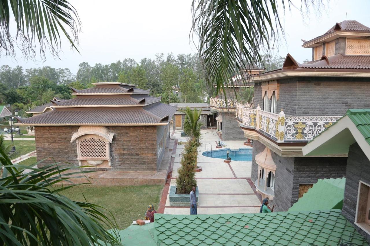 Mann The Palm Retreat Hotel Lucknow Luaran gambar