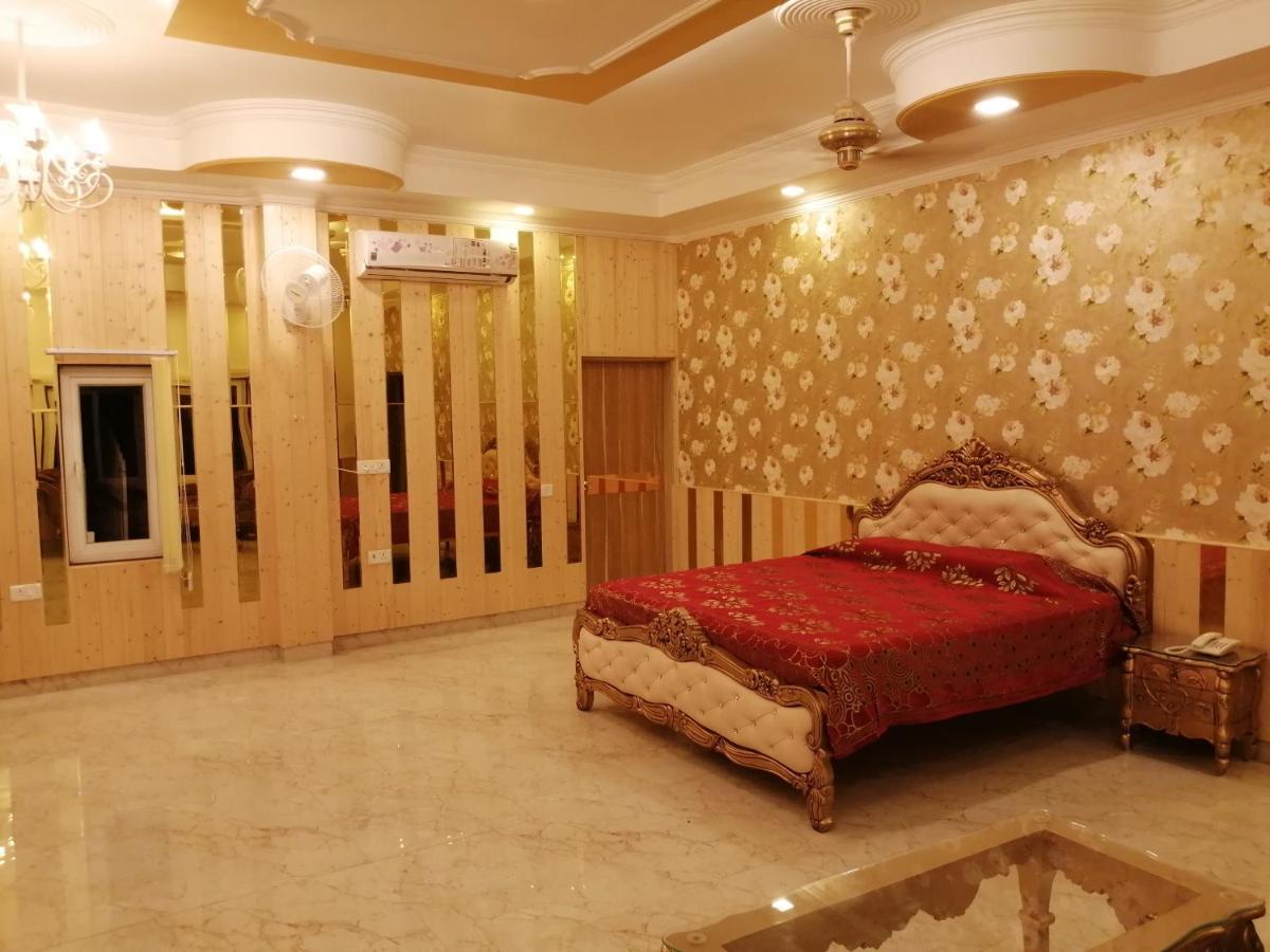 Mann The Palm Retreat Hotel Lucknow Luaran gambar