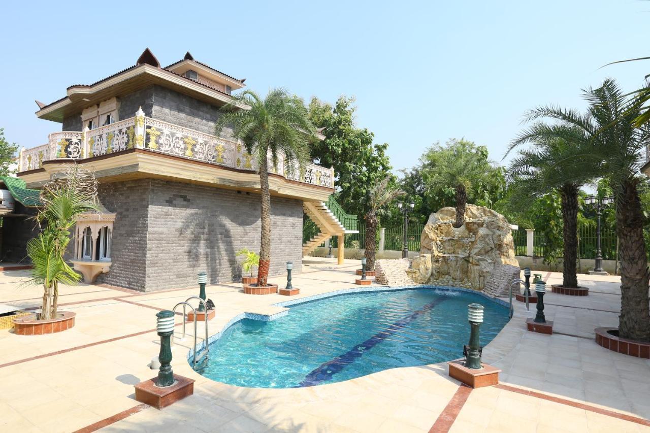Mann The Palm Retreat Hotel Lucknow Luaran gambar