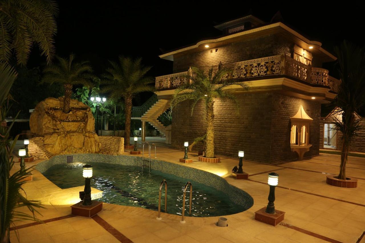 Mann The Palm Retreat Hotel Lucknow Luaran gambar