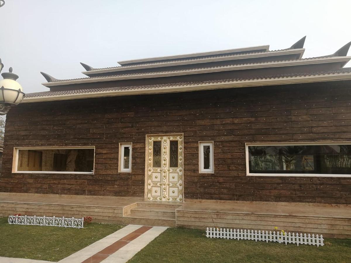 Mann The Palm Retreat Hotel Lucknow Luaran gambar
