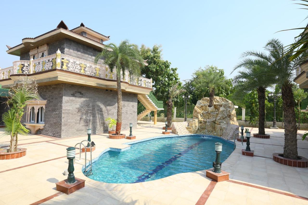 Mann The Palm Retreat Hotel Lucknow Luaran gambar