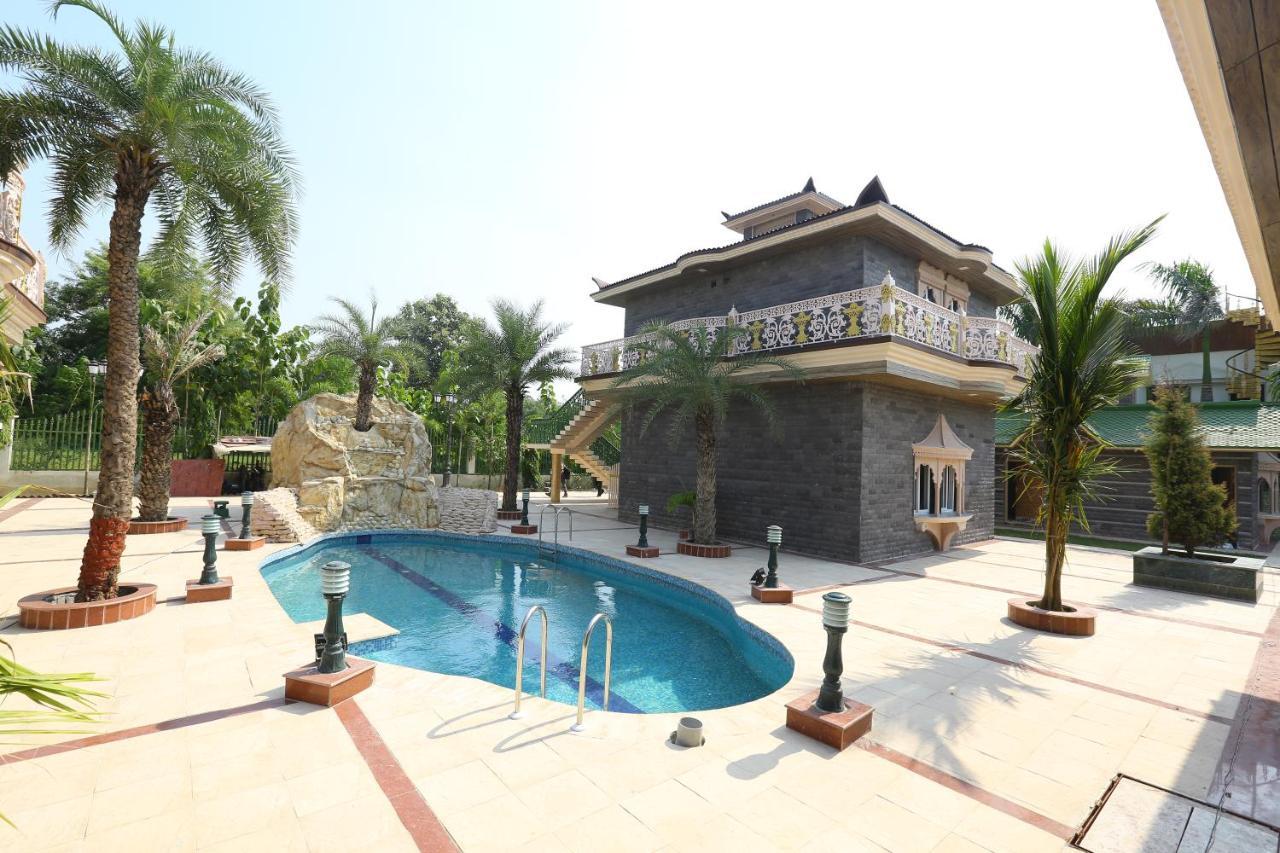 Mann The Palm Retreat Hotel Lucknow Luaran gambar